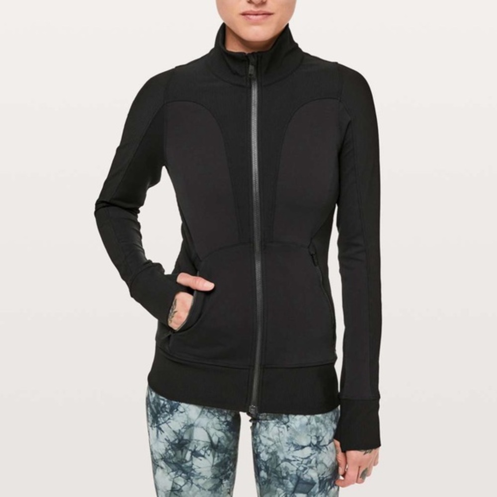 Lululemon Movement To Movement Jacket size 6 in Black